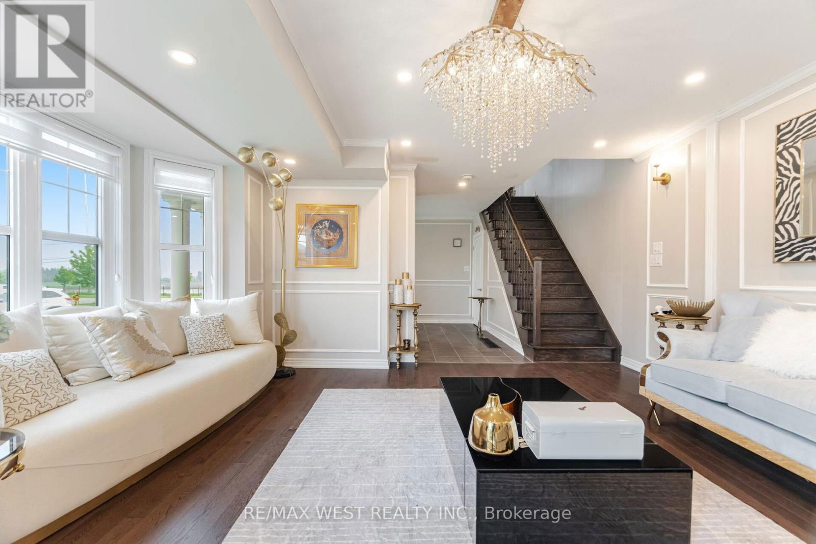 70 HOGAN MANOR DRIVE Image 36