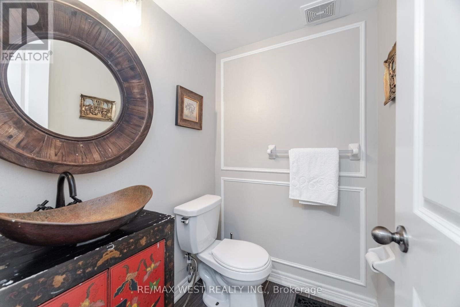 70 HOGAN MANOR DRIVE Image 37