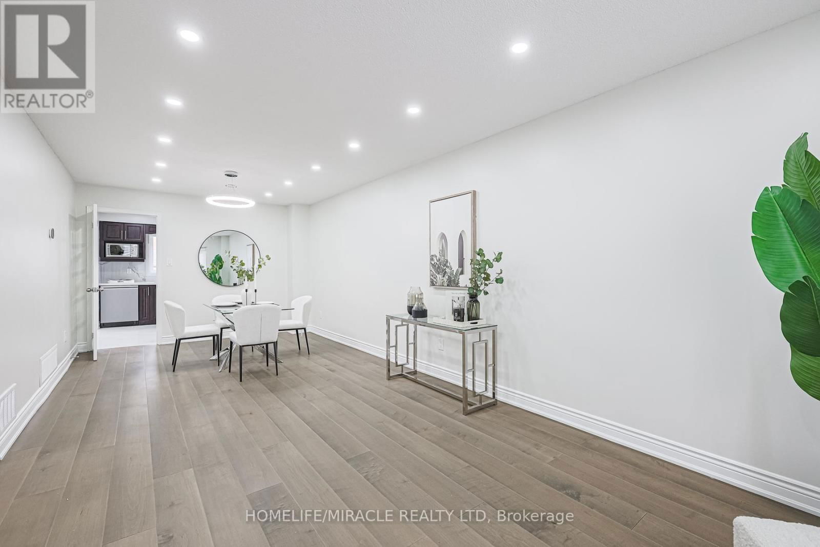 3 HAWKWAY COURT Image 10