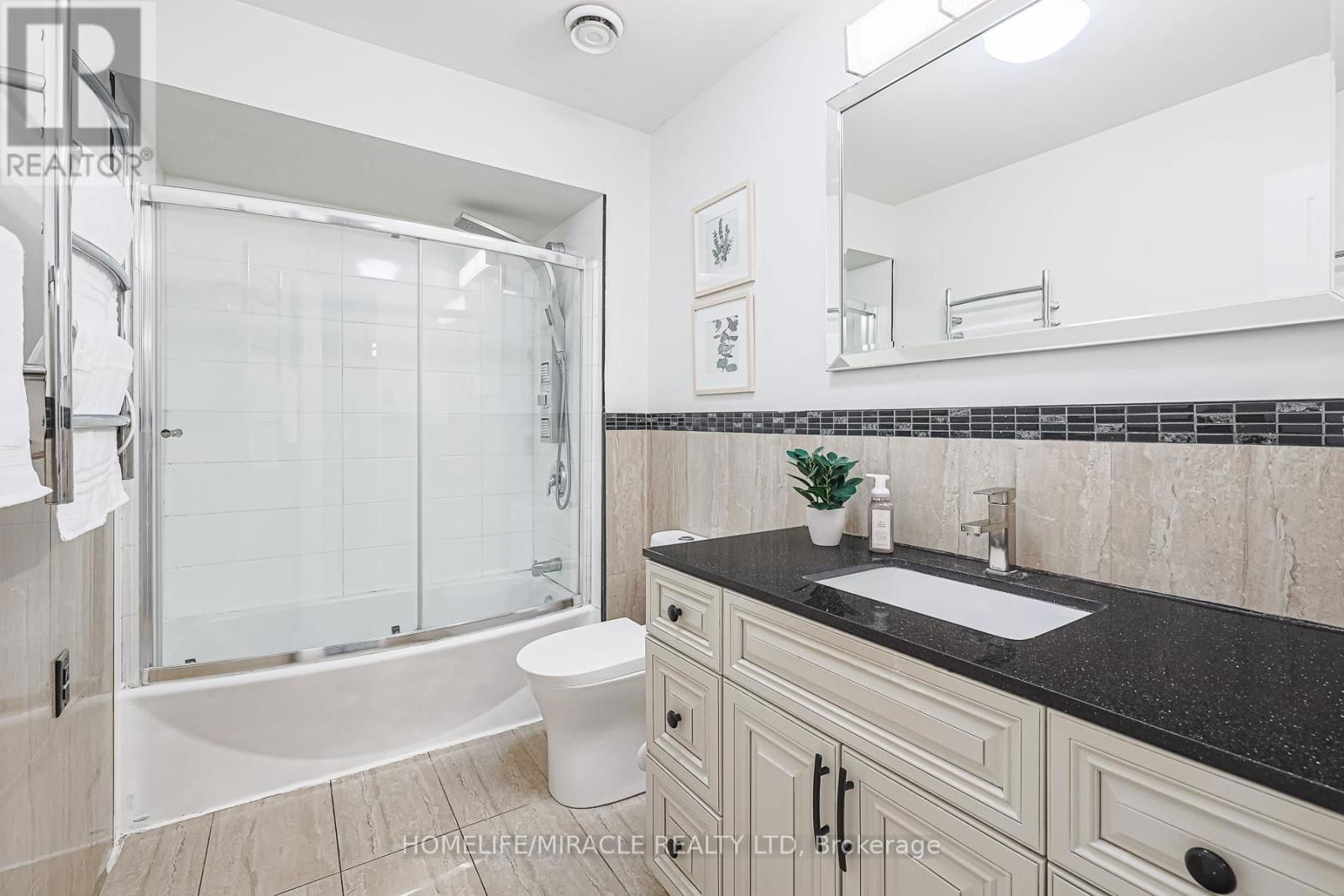 3 HAWKWAY COURT Image 36