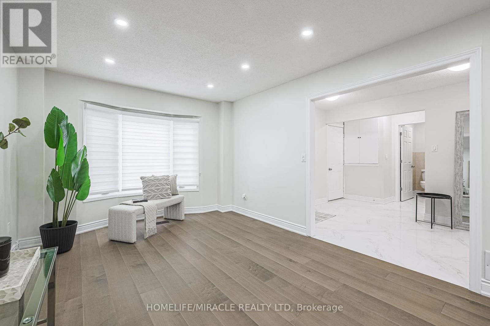 3 HAWKWAY COURT Image 9