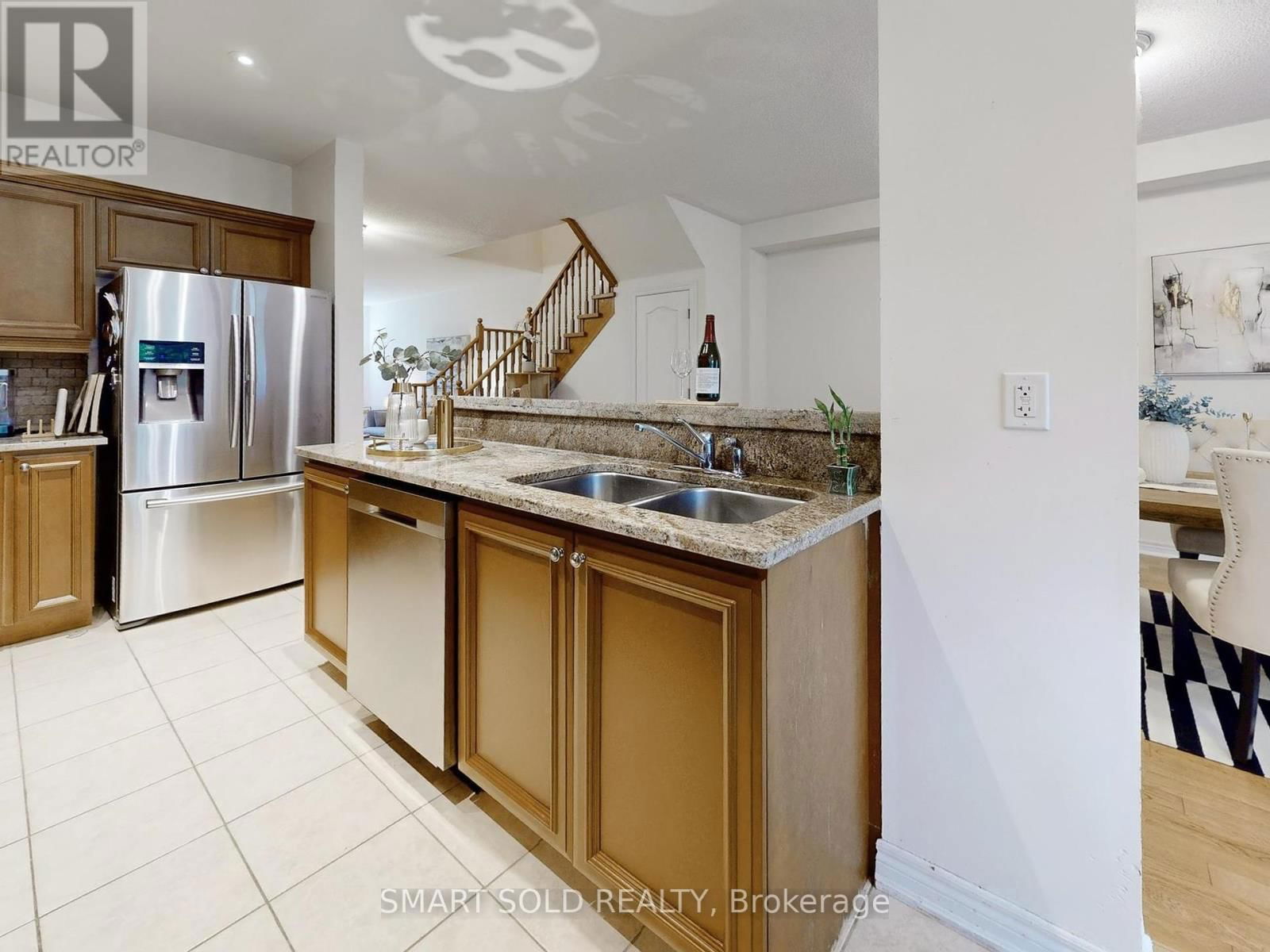 26 - 230 PAISLEY BOULEVARD WEST Image 12