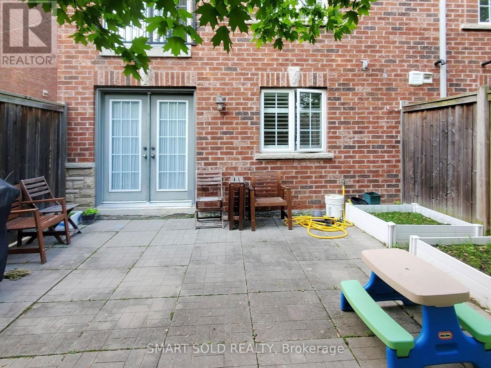 26 - 230 PAISLEY BOULEVARD WEST Image 30