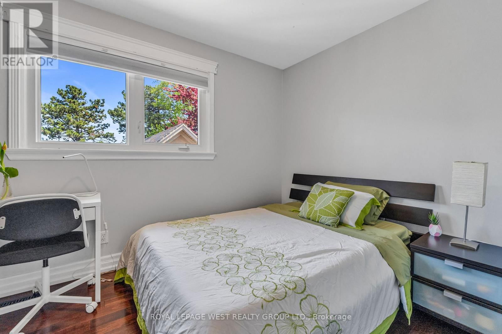 1321 CANFORD CRESCENT Image 14
