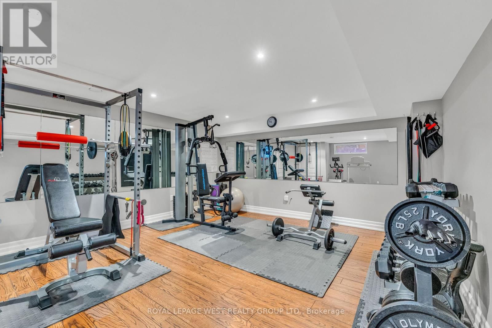 1321 CANFORD CRESCENT Image 27