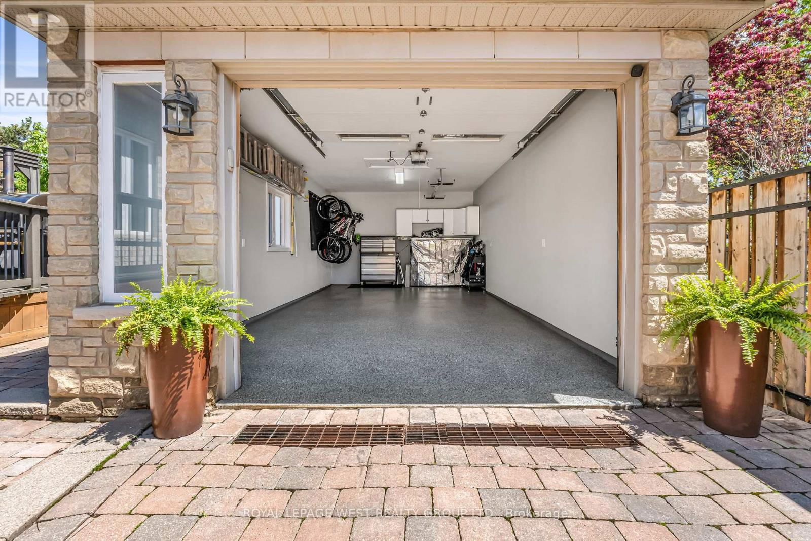 1321 CANFORD CRESCENT Image 42