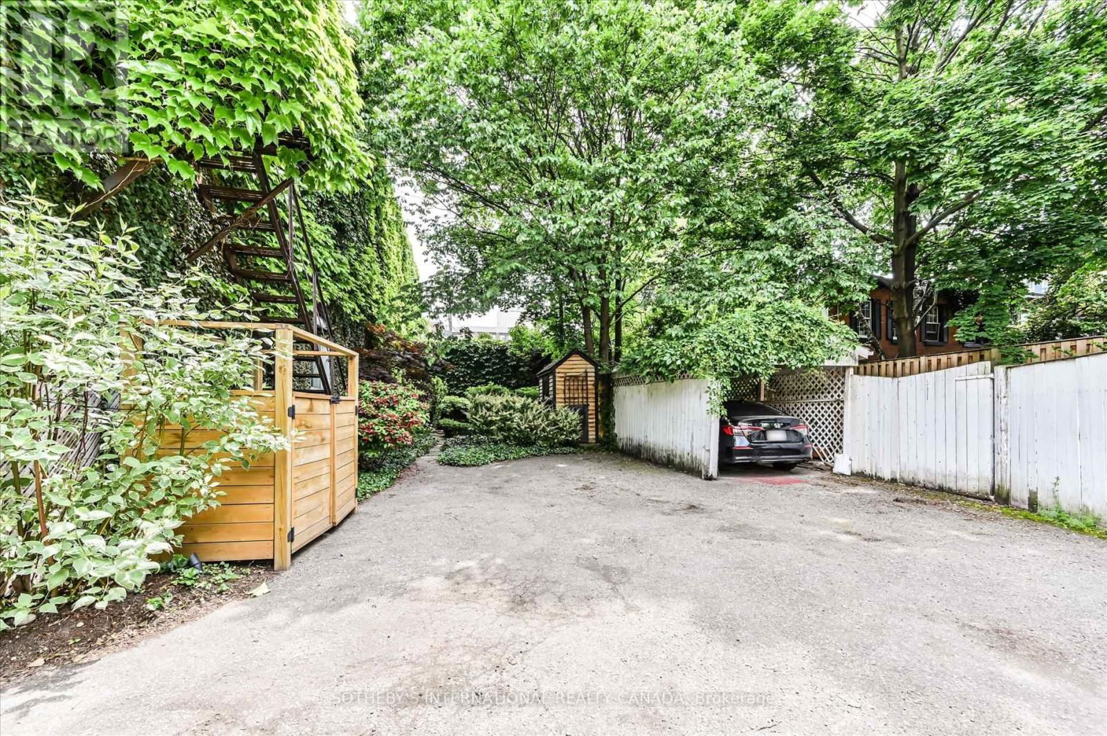 61 GWYNNE AVENUE Image 33