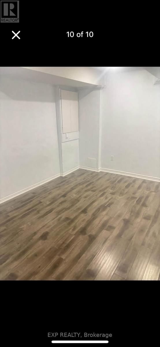 104 COMMODORE DRIVE Image 10