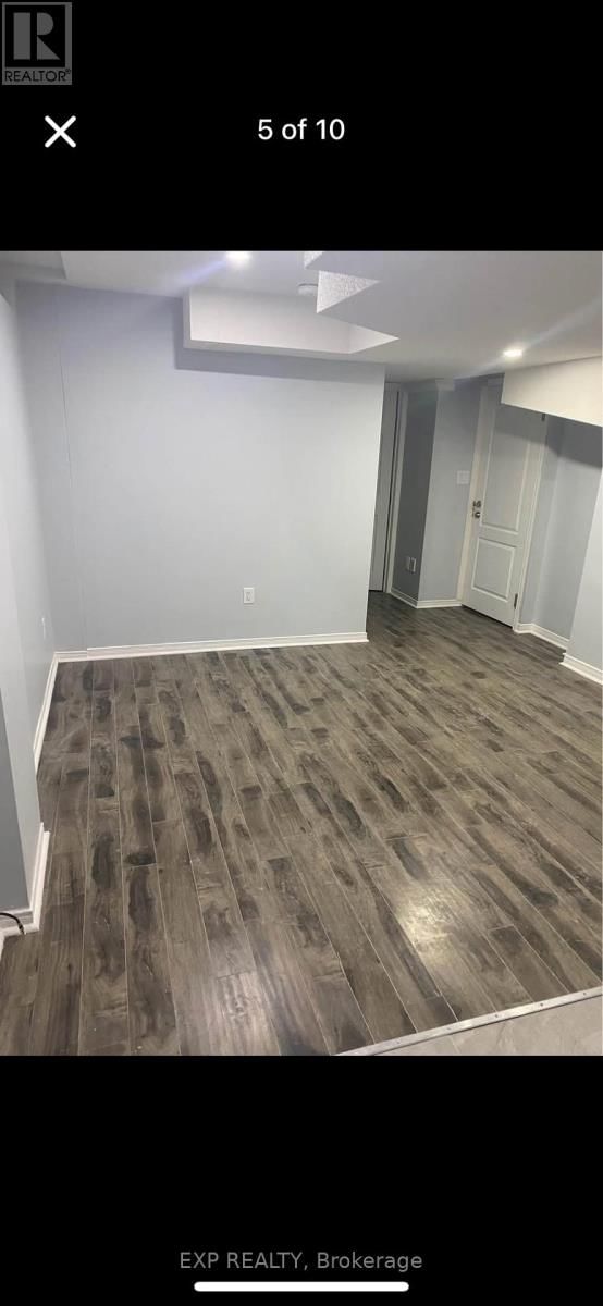 104 COMMODORE DRIVE Image 5