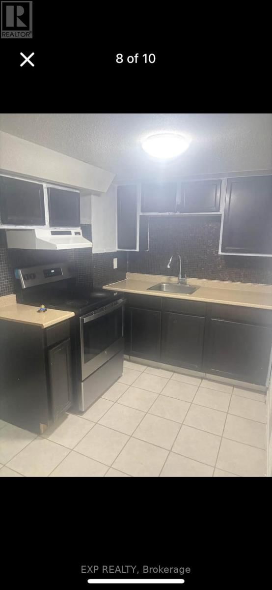 104 COMMODORE DRIVE Image 8