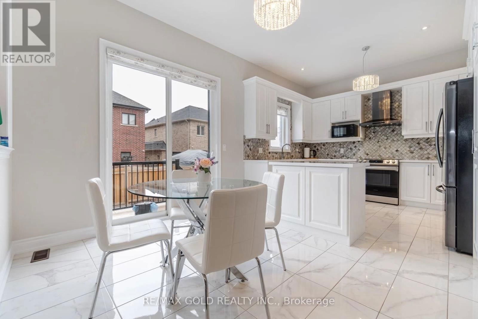 11 CARL FINLAY DRIVE Image 10