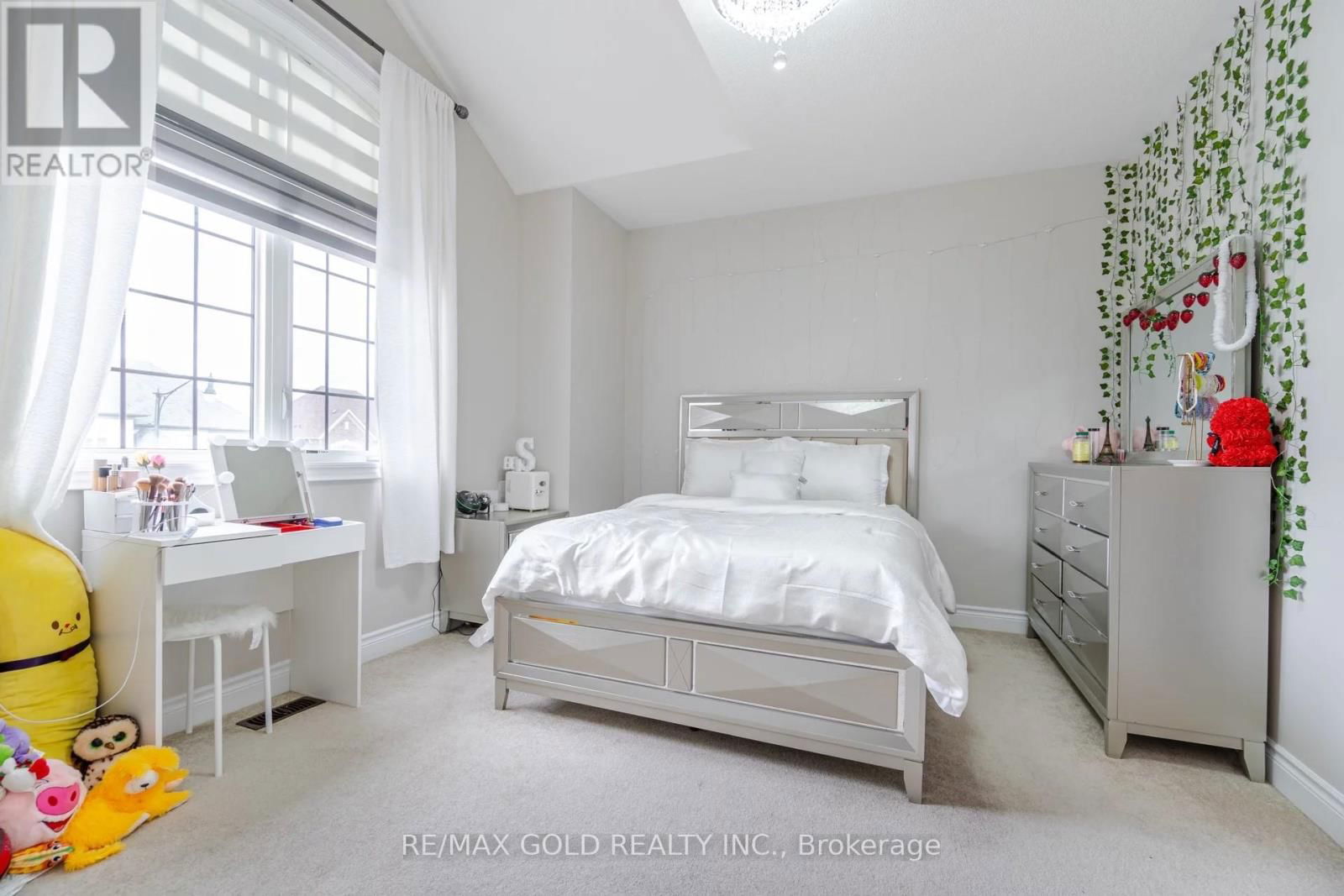 11 CARL FINLAY DRIVE Image 15