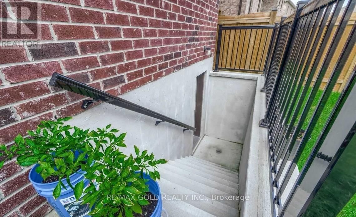 11 CARL FINLAY DRIVE Image 25