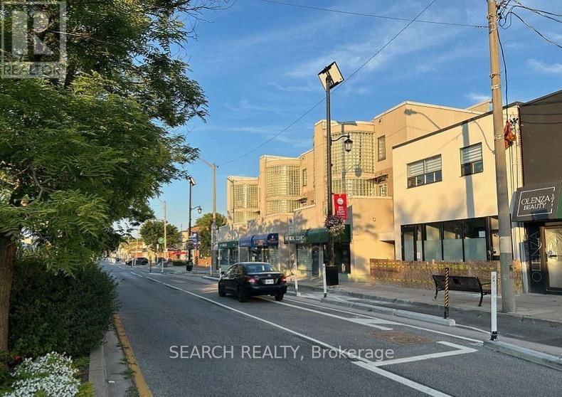 2 - 2983 BLOOR STREET WEST Image 16