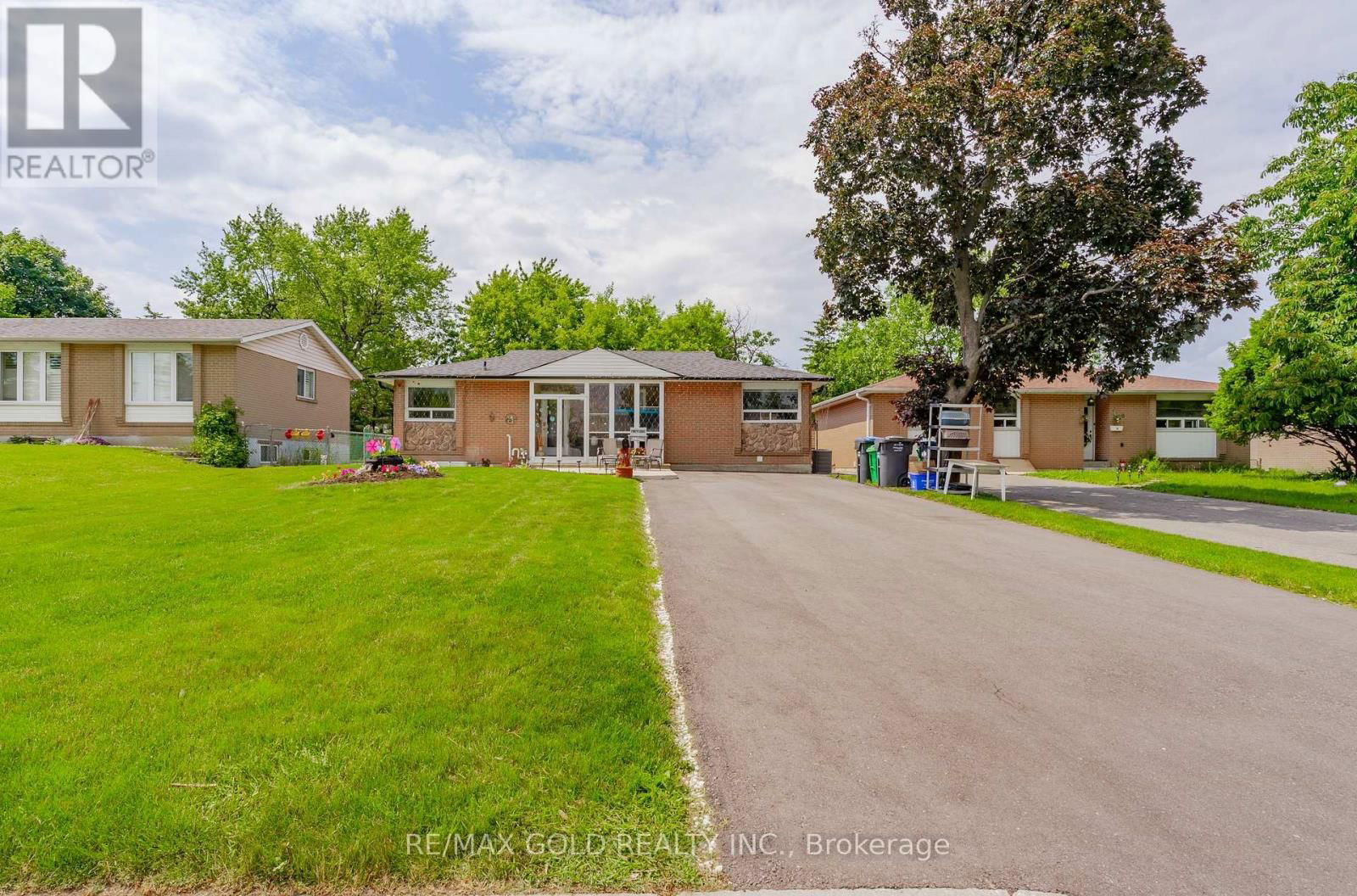 48 DRURY CRESCENT Image 2