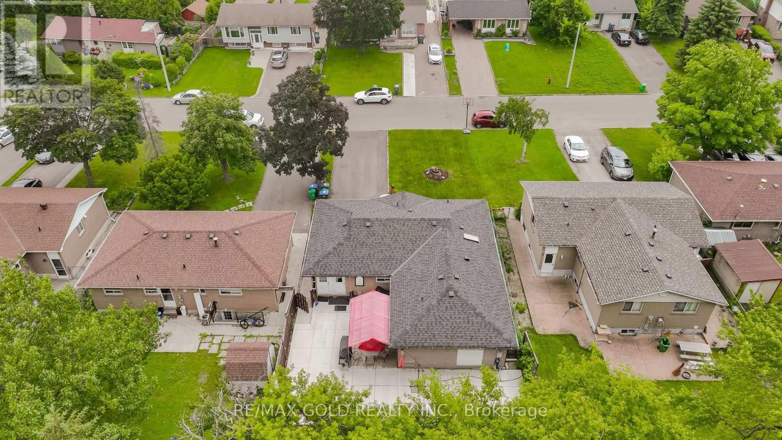 48 DRURY CRESCENT Image 43