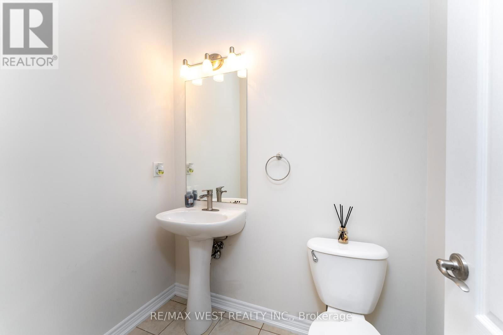 2120 FIDDLERS WAY Image 11