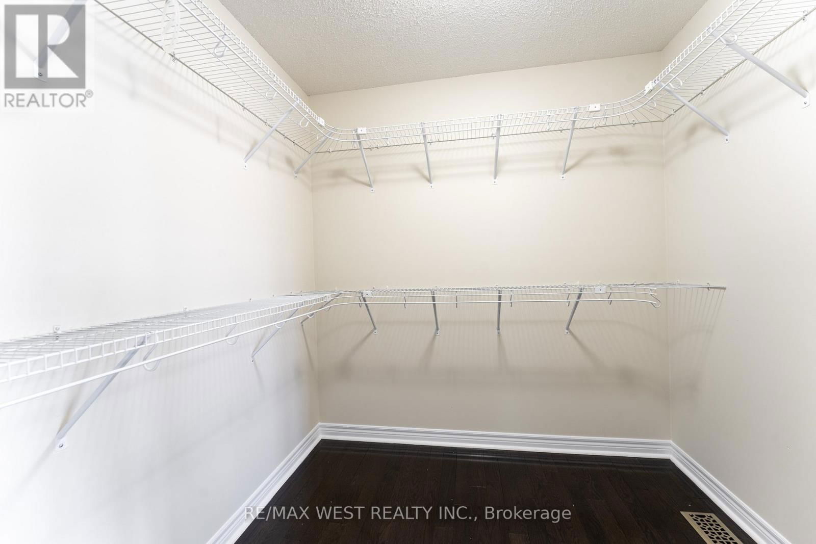 2120 FIDDLERS WAY Image 34