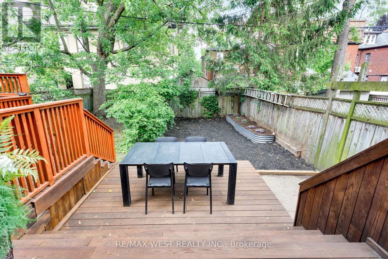 21 COWAN AVENUE Image 17
