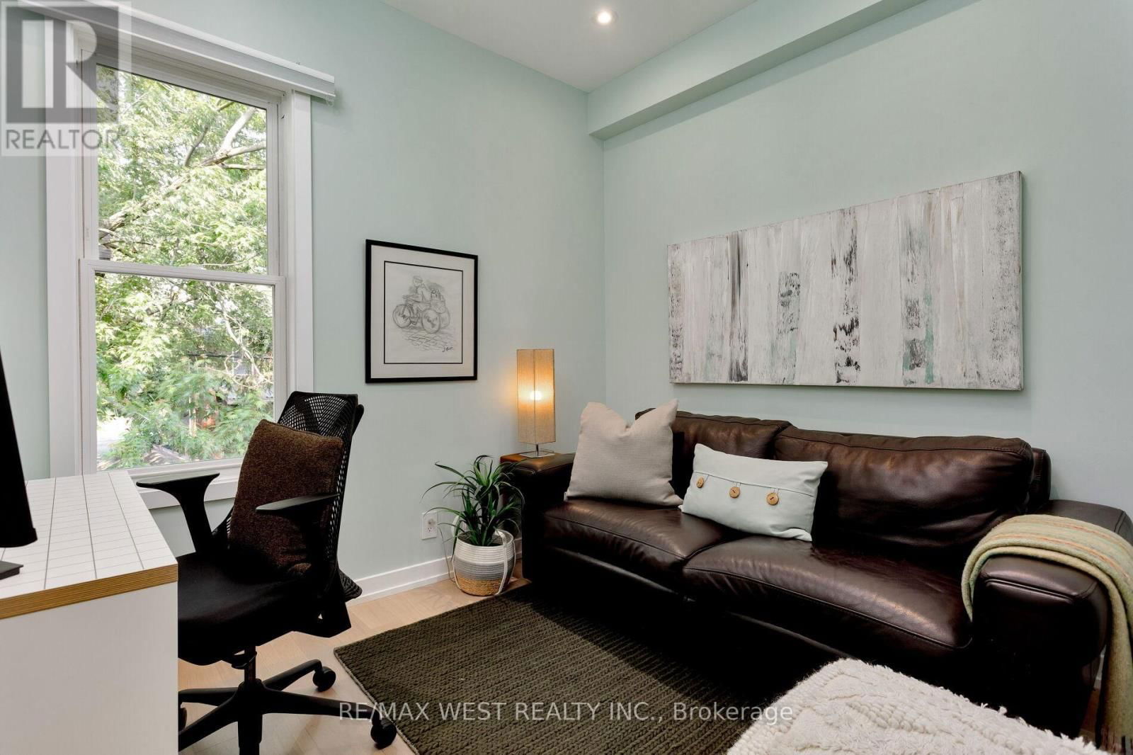 21 COWAN AVENUE Image 22
