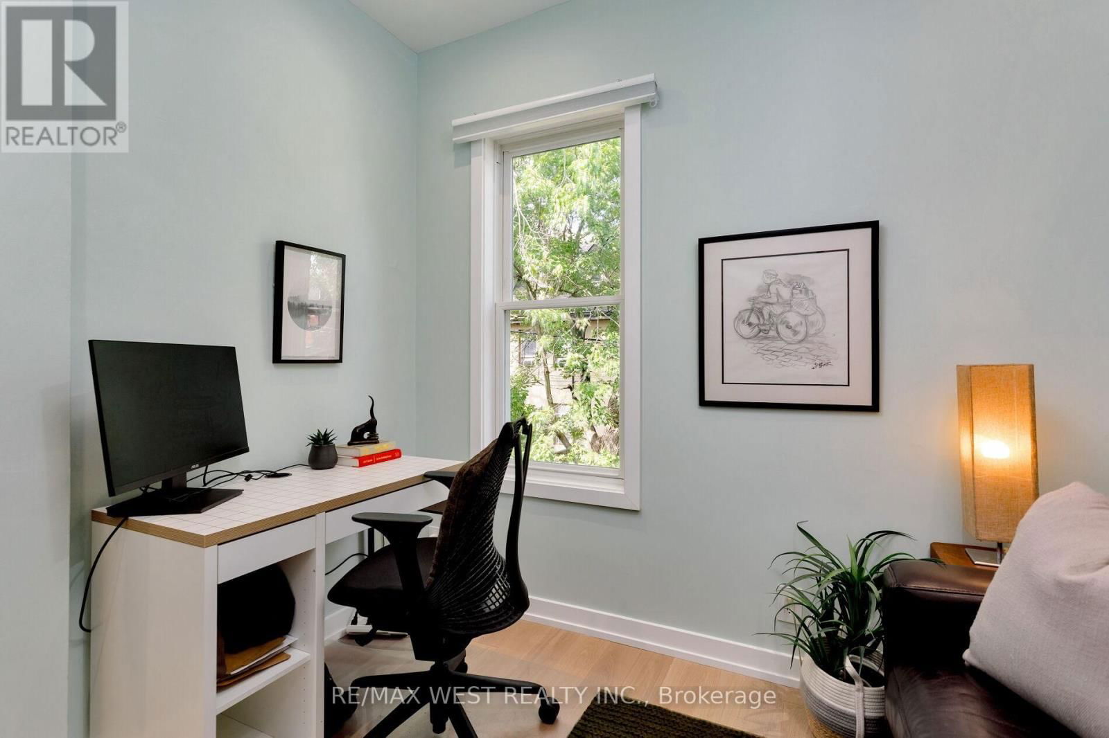 21 COWAN AVENUE Image 23