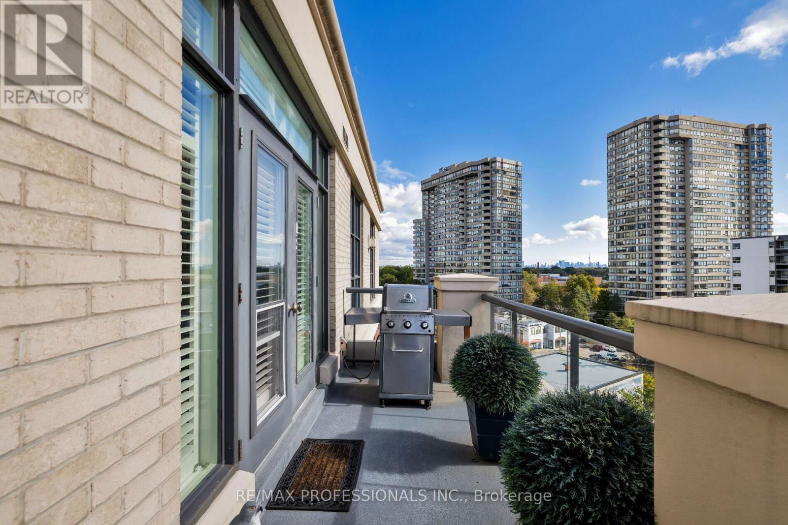 LPH7 - 9 BURNHAMTHORPE CRESCENT Image 33
