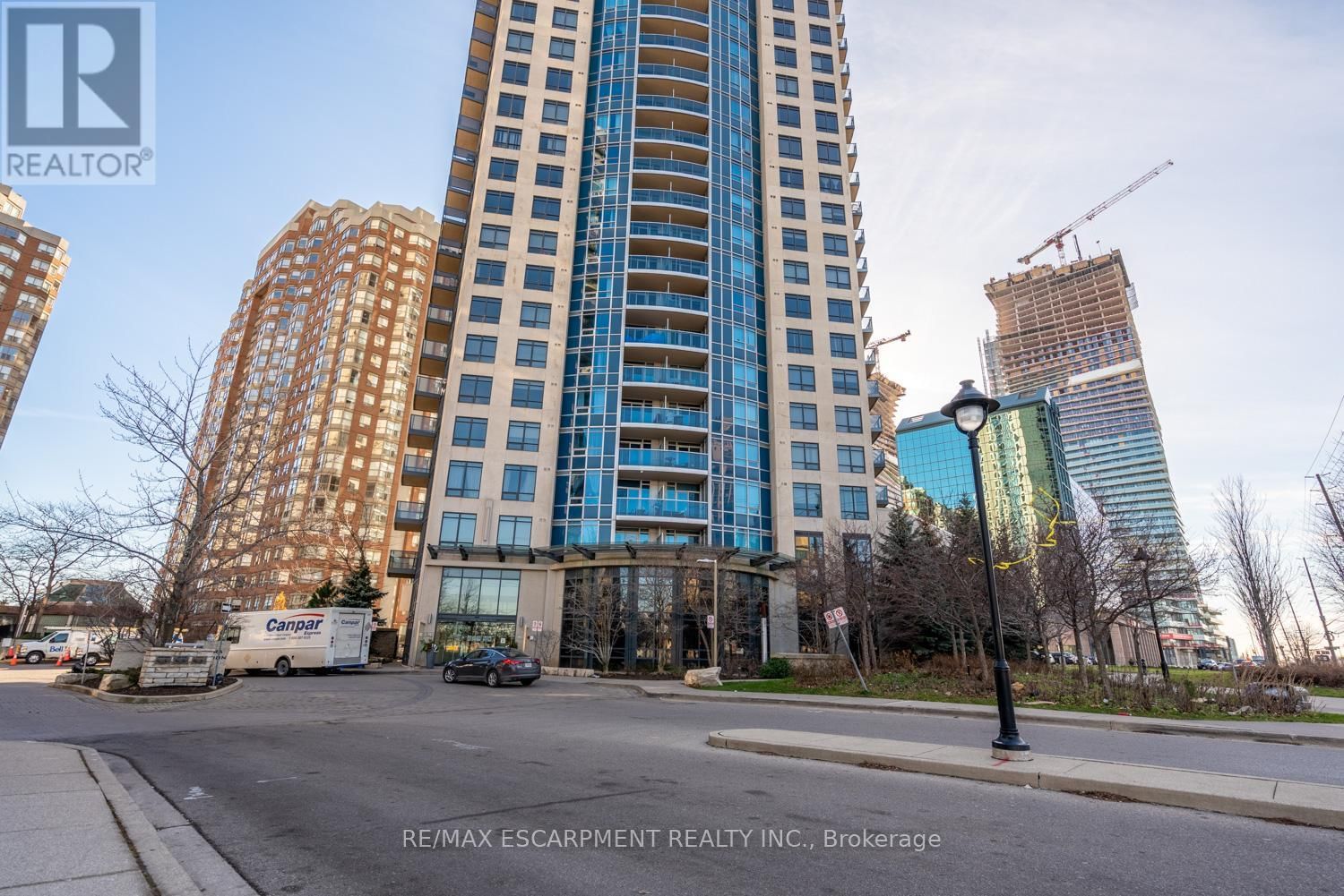 PH5 - 330 BURNHAMTHORPE ROAD Image 43