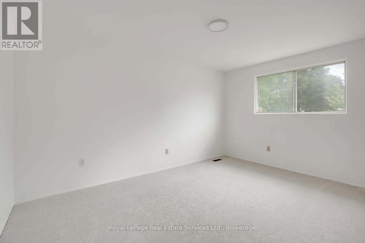 1201 CONSORT CRESCENT Image 23