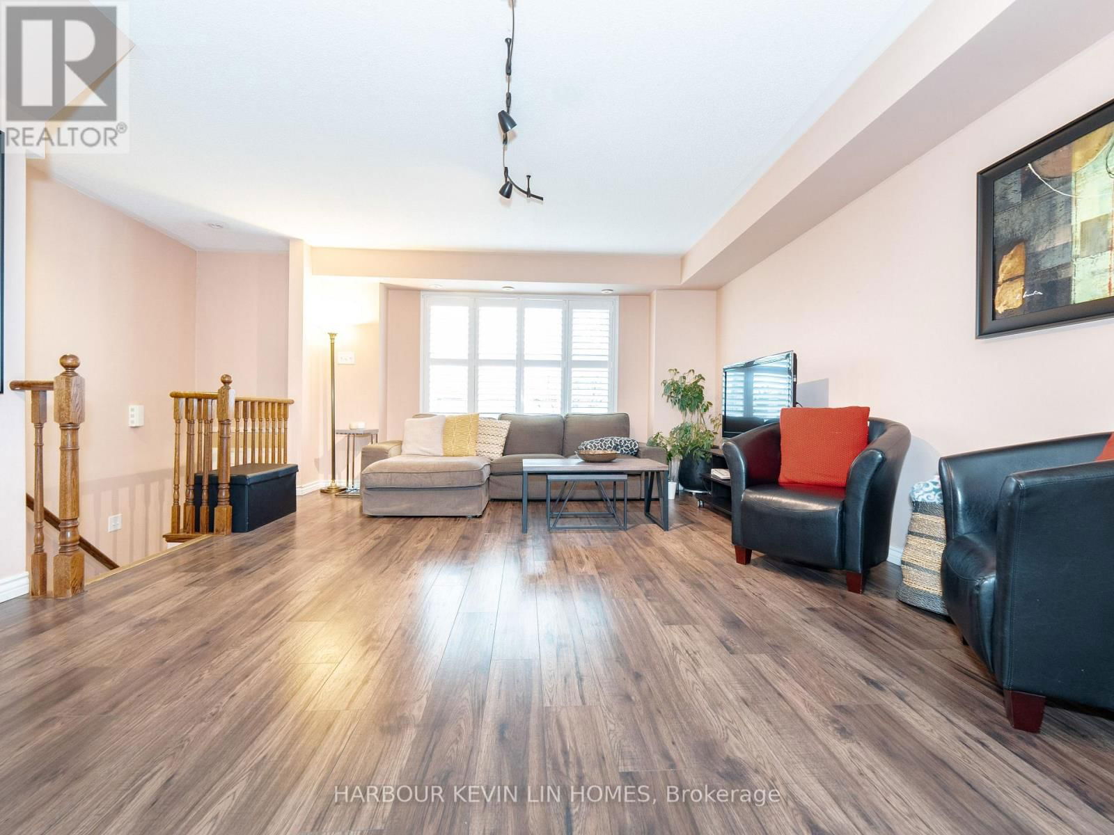 261 - 4975 SOUTHAMPTON DRIVE Image 14