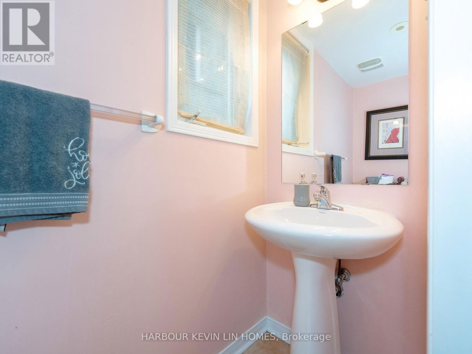 261 - 4975 SOUTHAMPTON DRIVE Image 22