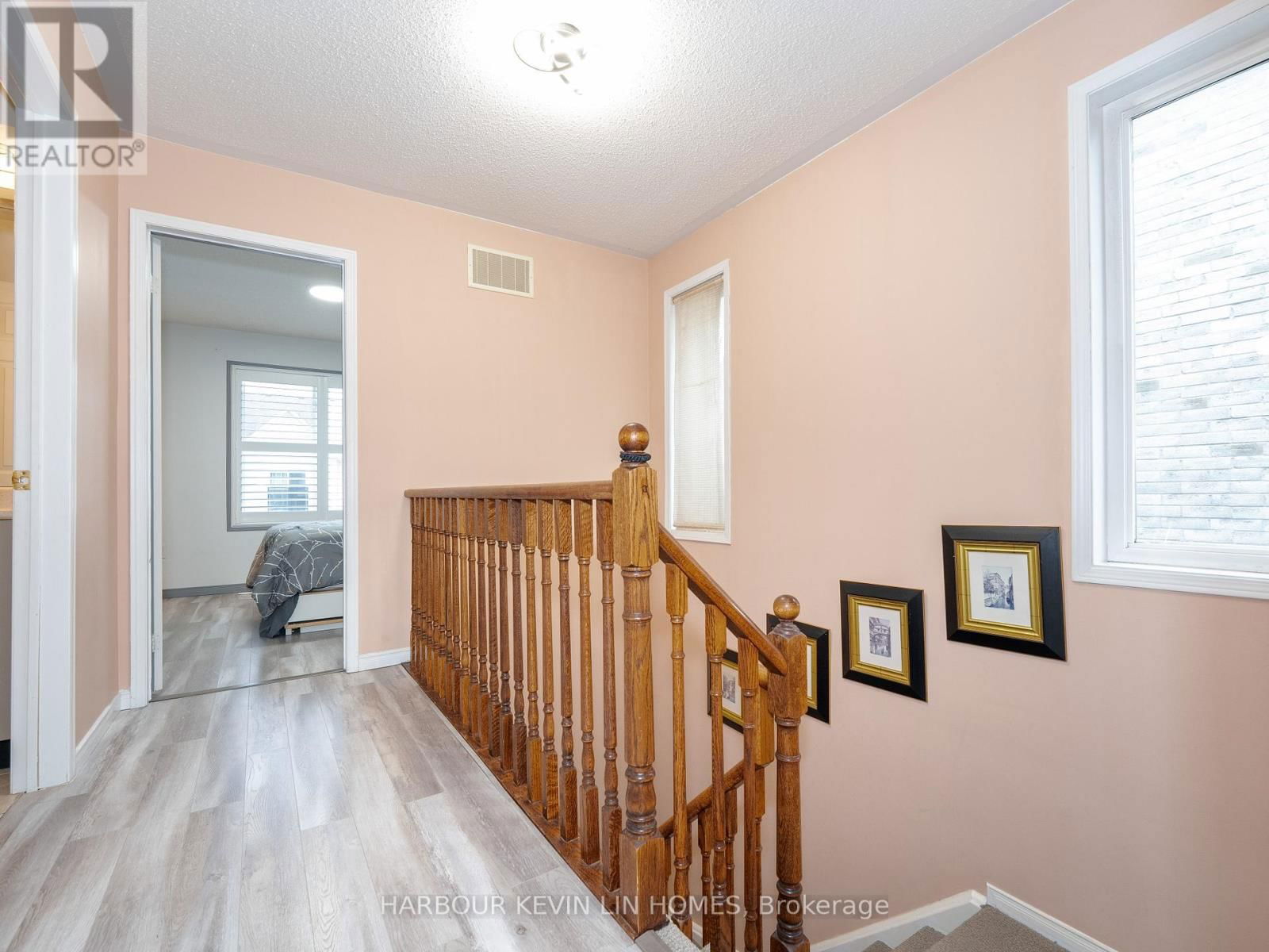 261 - 4975 SOUTHAMPTON DRIVE Image 24