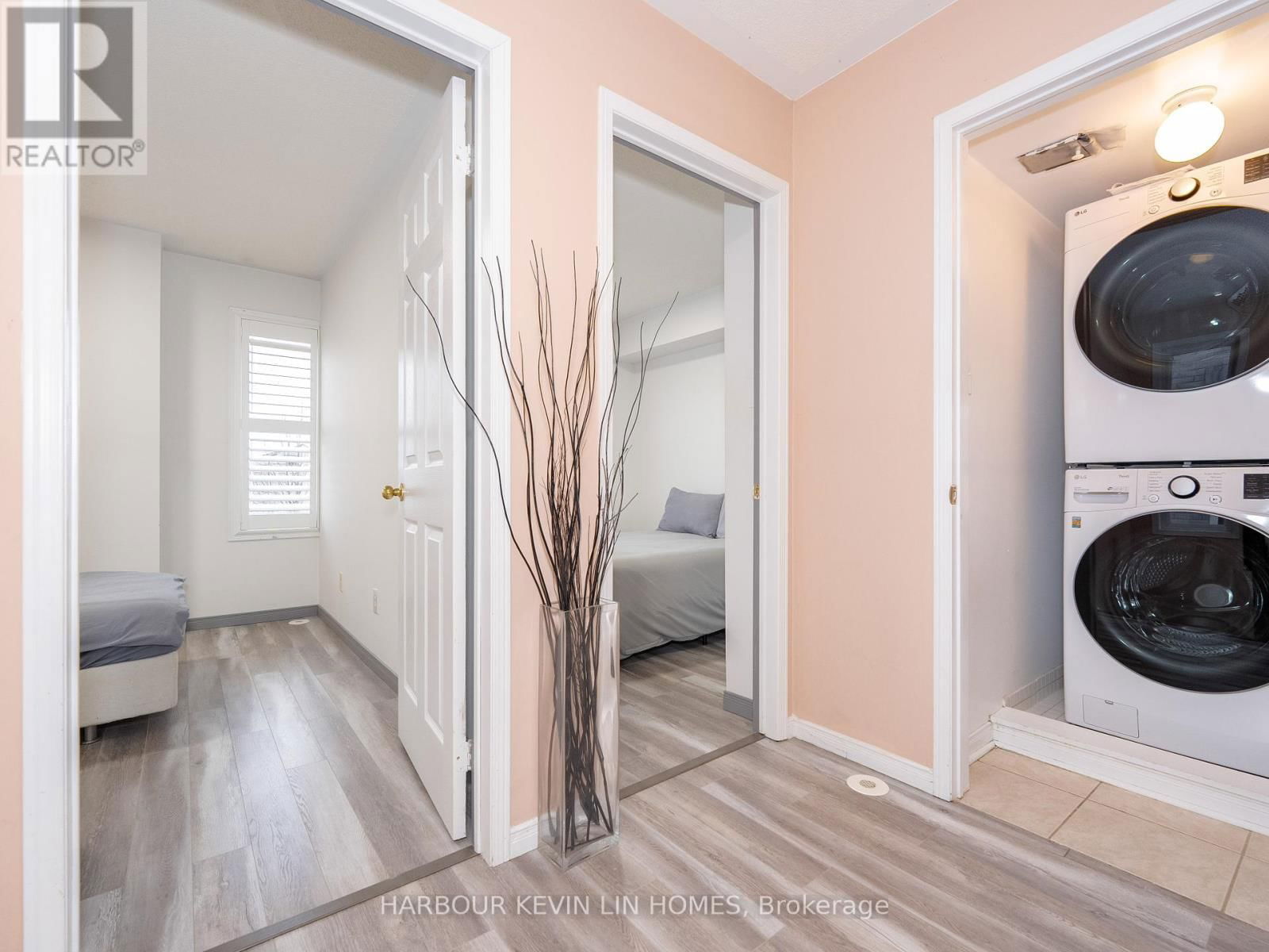 261 - 4975 SOUTHAMPTON DRIVE Image 37