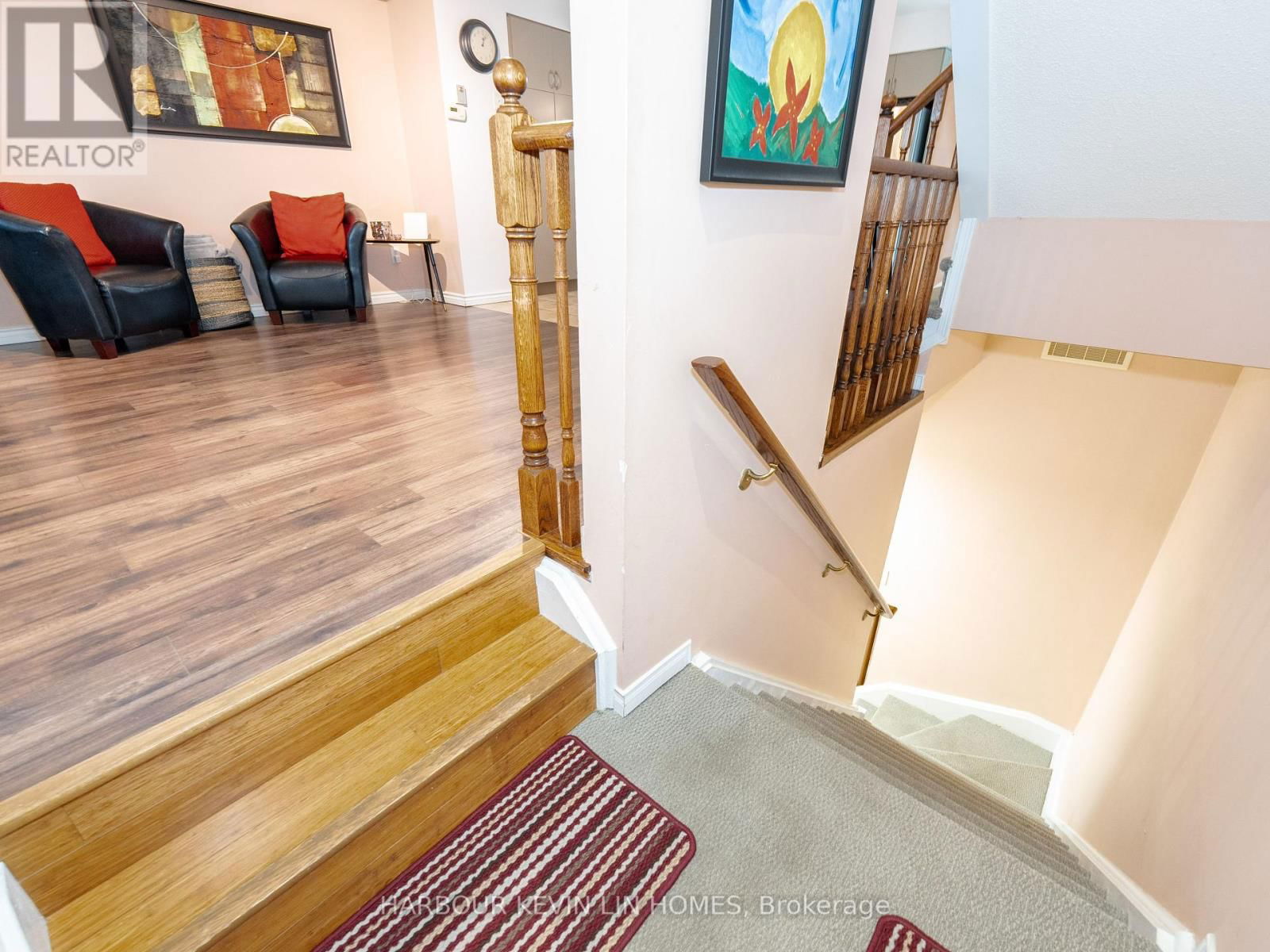 261 - 4975 SOUTHAMPTON DRIVE Image 9
