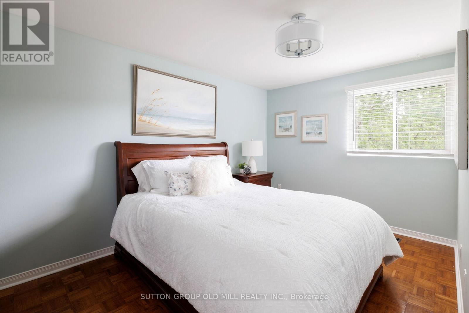 63 - 617 RATHBURN ROAD Image 24