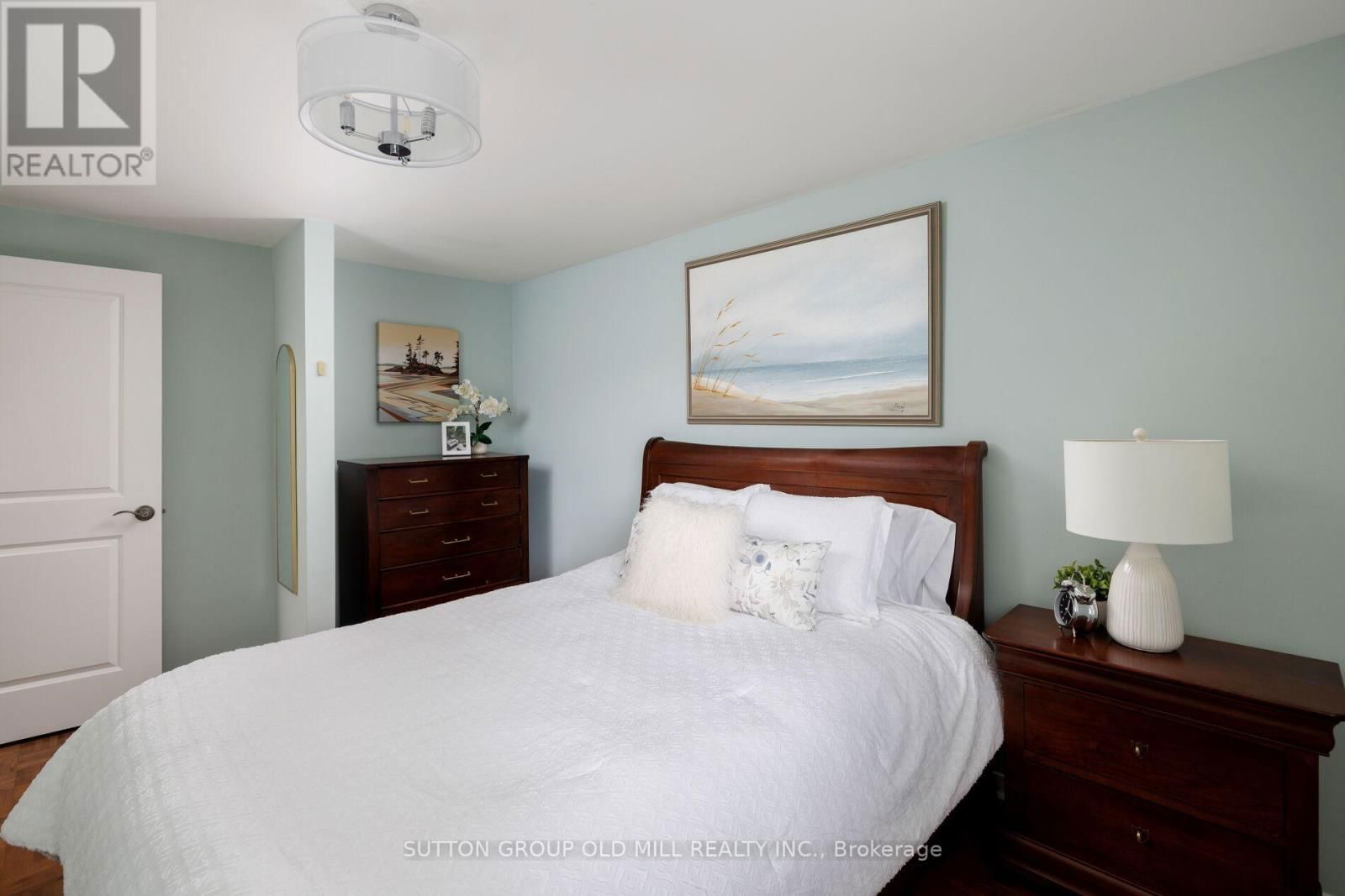 63 - 617 RATHBURN ROAD Image 25