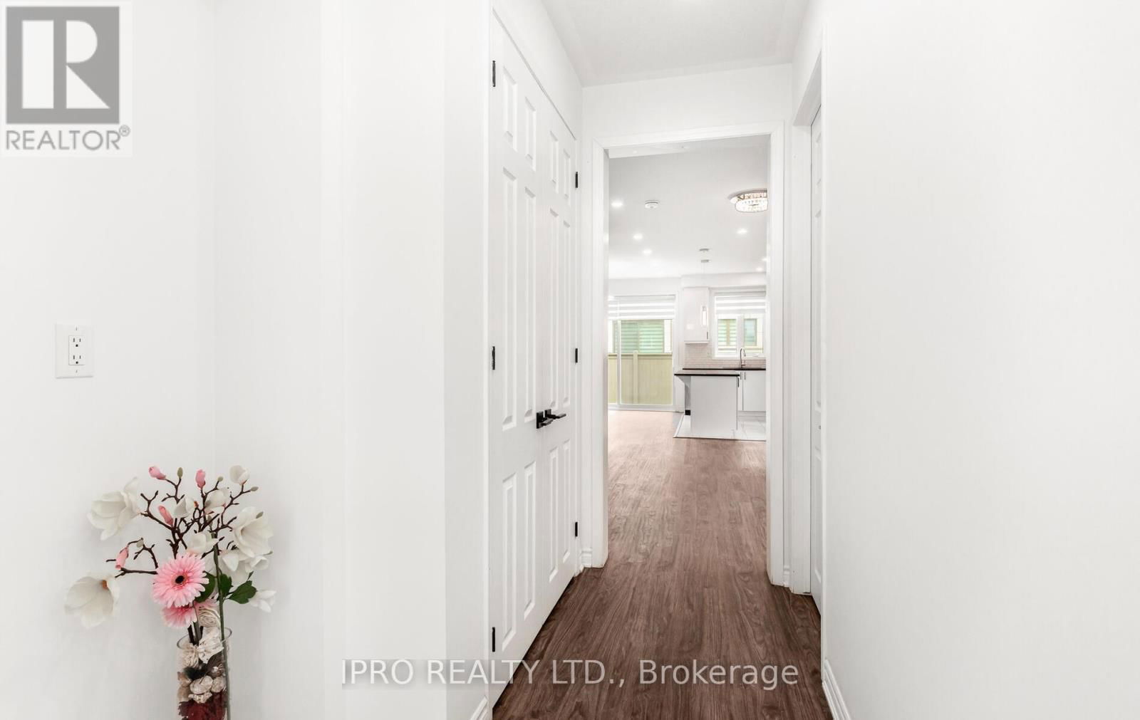 539 BELLFLOWER COURT Image 4