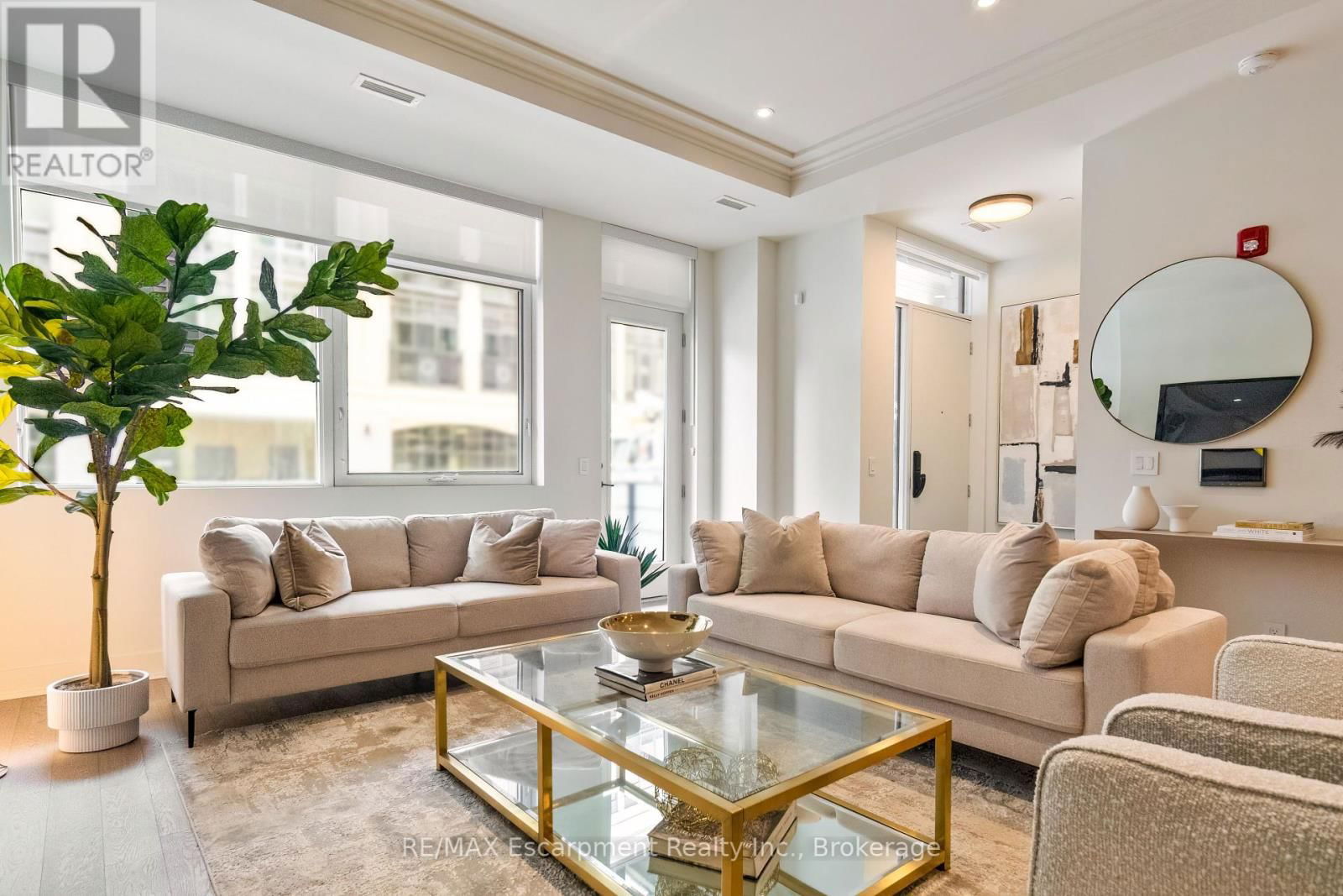 103 - 123 MAURICE DRIVE Image 3