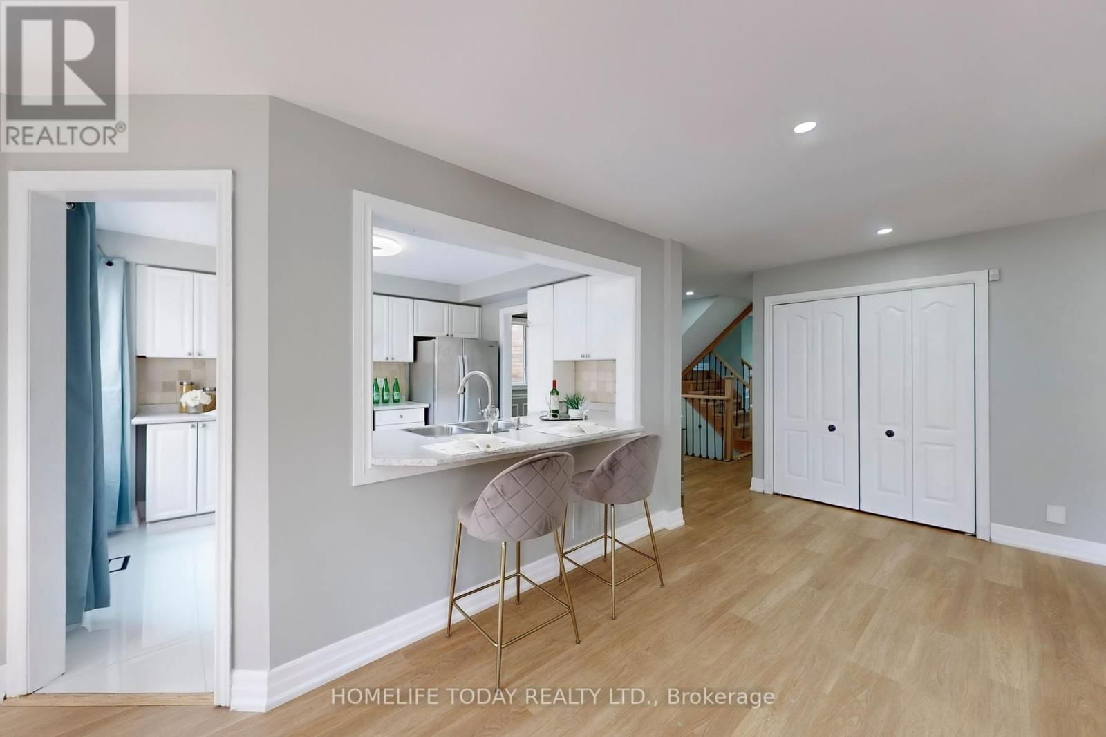 7 COLBECK CRESCENT Image 14