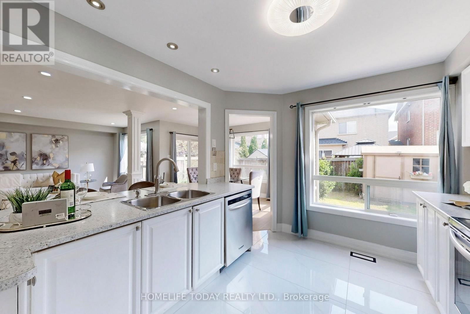 7 COLBECK CRESCENT Image 15