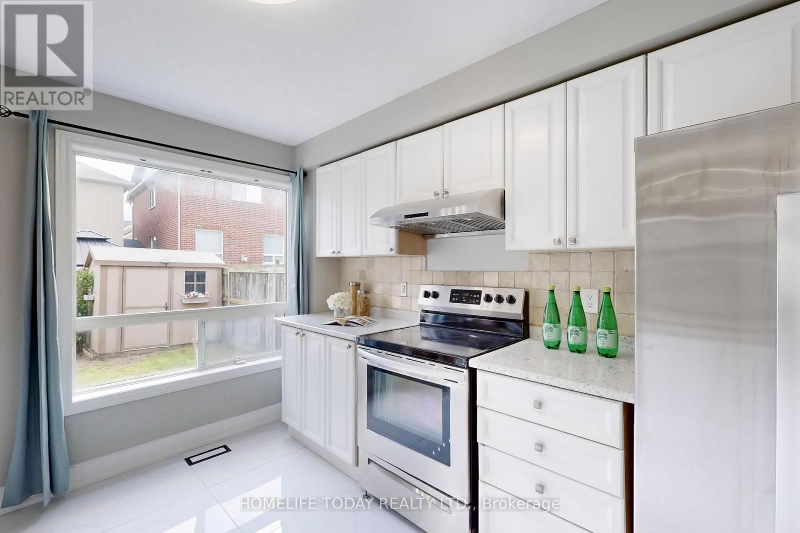 7 COLBECK CRESCENT Image 16