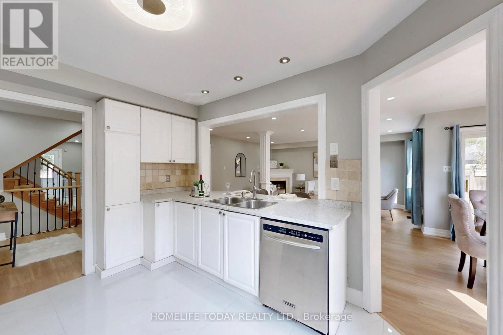 7 COLBECK CRESCENT Image 18