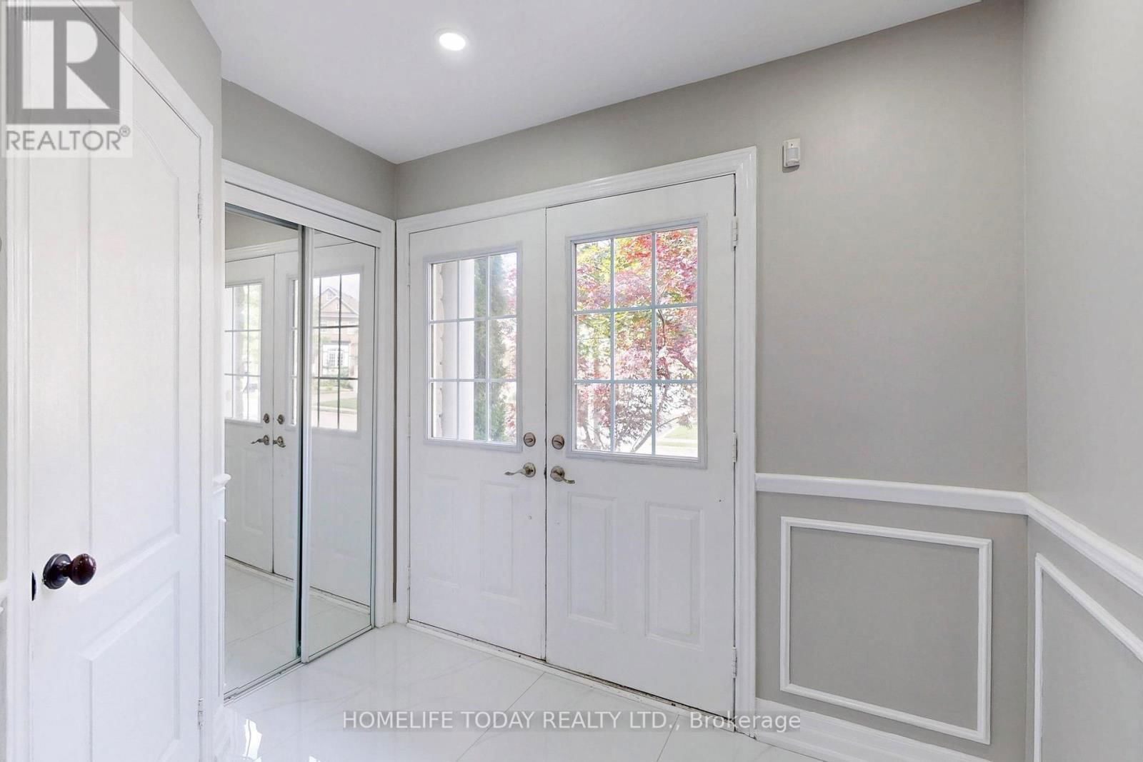 7 COLBECK CRESCENT Image 23