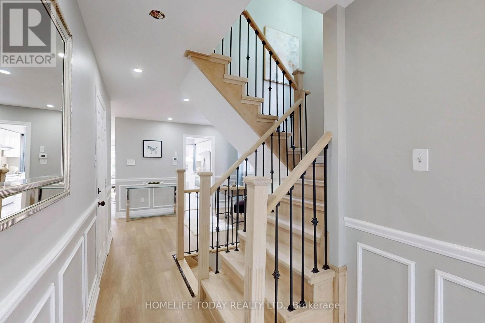 7 COLBECK CRESCENT Image 24
