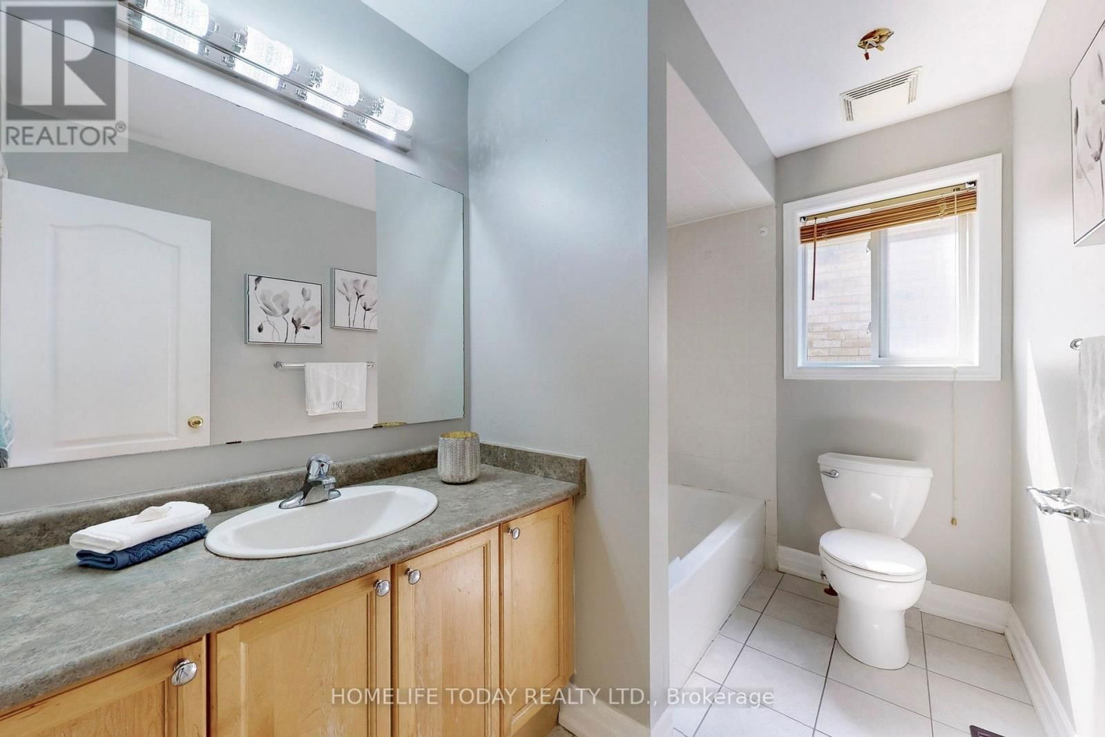 7 COLBECK CRESCENT Image 38