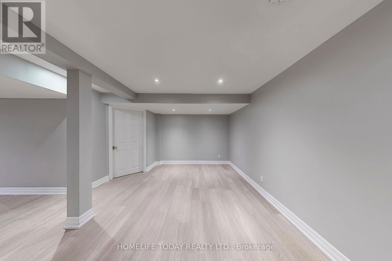 7 COLBECK CRESCENT Image 45