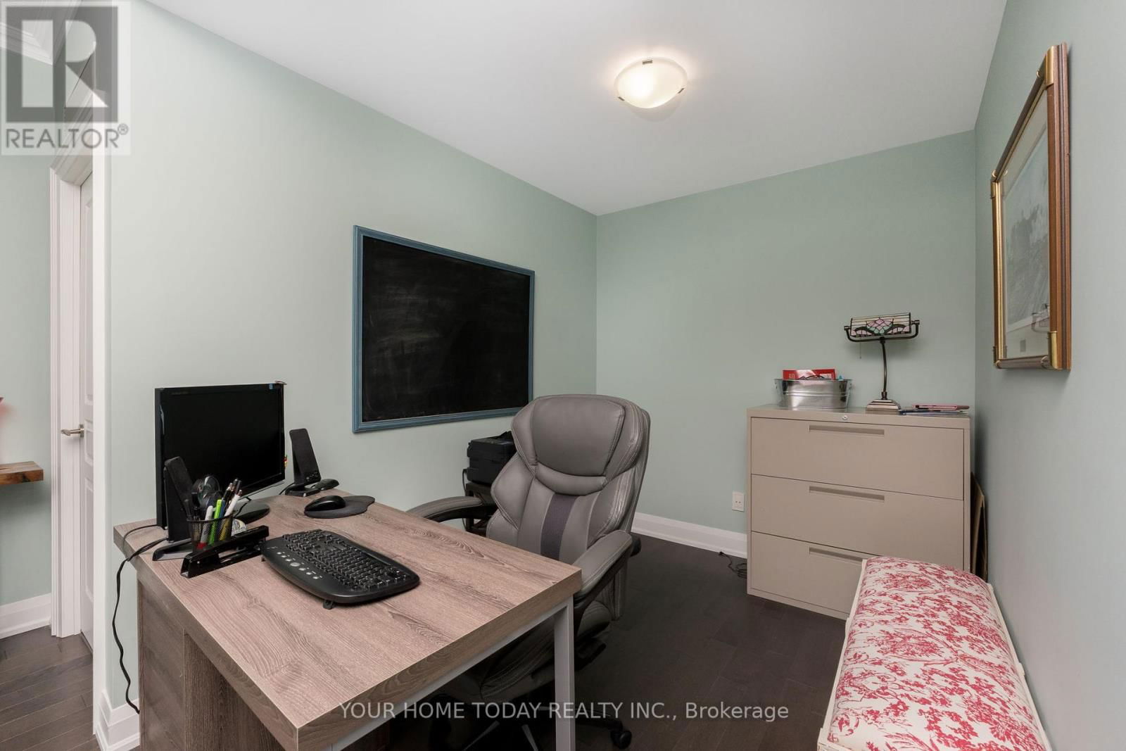 902 - 50 HALL ROAD Image 27