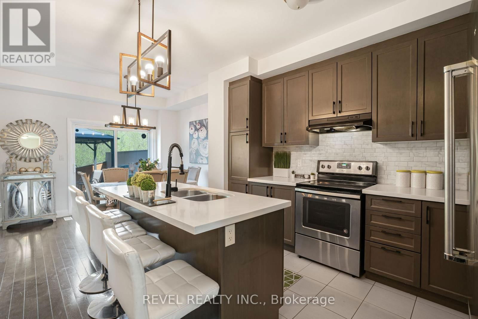 11 OLIANA WAY Image 3