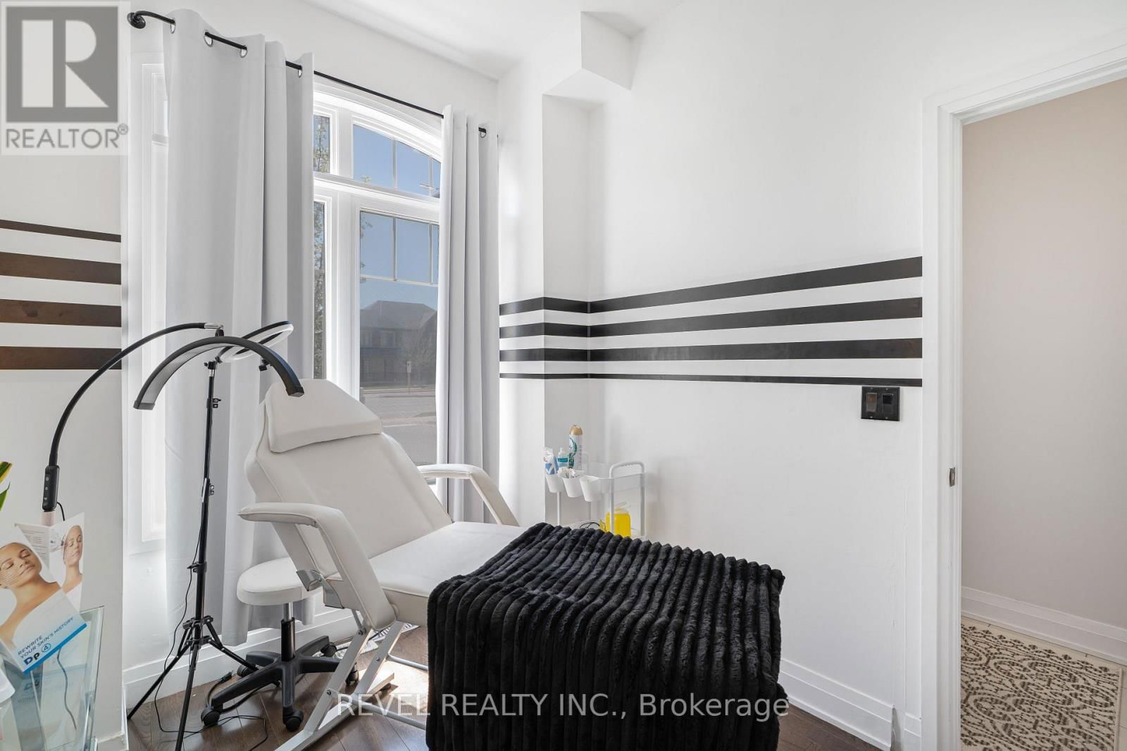11 OLIANA WAY Image 34
