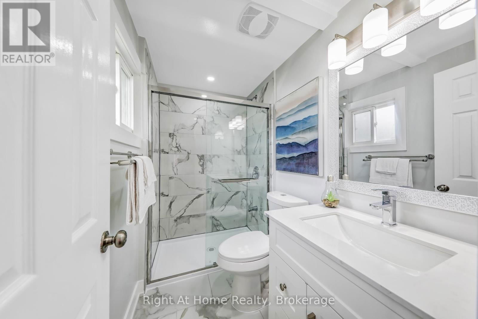 2139 HUNT CRESCENT Image 15