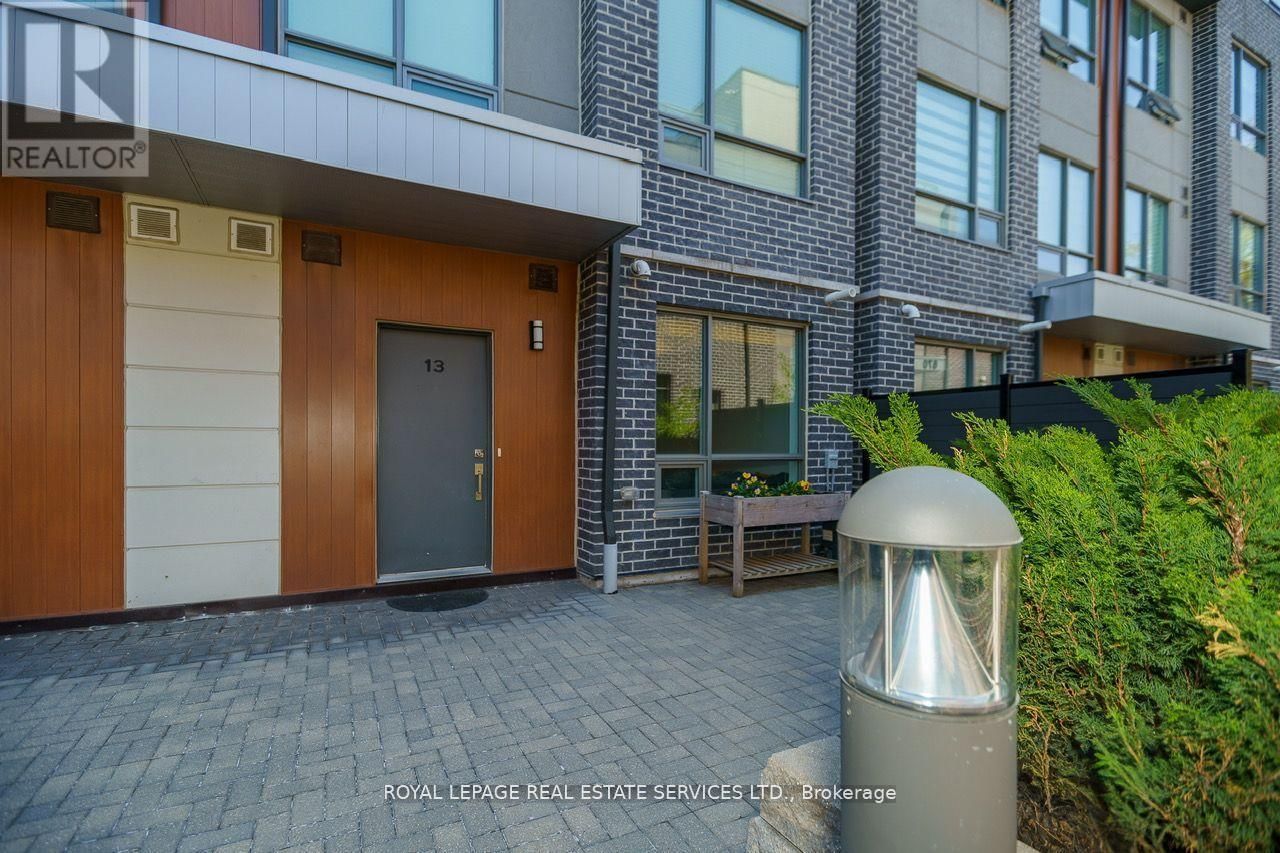 13 - 650 ATWATER AVENUE Image 3